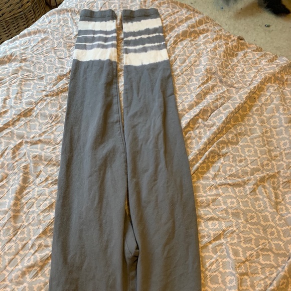 leggings - Picture 1 of 2